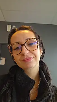 CornetDeGlace's Live XXX Chat