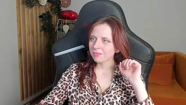 Chat +18 de FreyaVey ao vivo