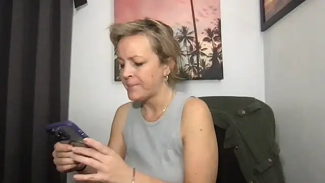 SattivvaXXX – Naživo XXX chat