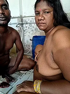 Desicouple1706 Webcam show