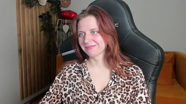 FreyaVey Chat XXX in diretta