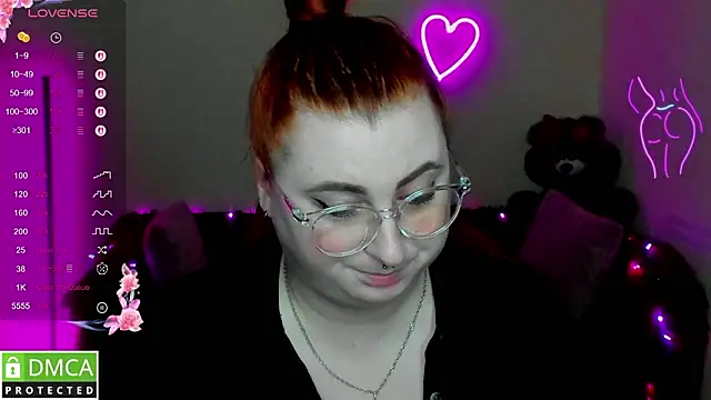 Show modela Alicia_love00 na web-kameri