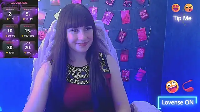 Violla_My Adlı Modelin Canlı XXX Sohbeti