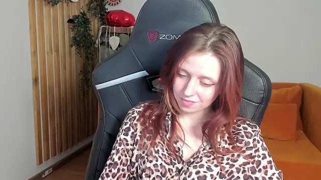 FreyaVey live XXX chat