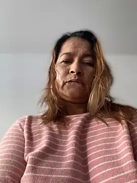 Jlo_69 Chat XXX in diretta