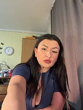 Chat +18 de Hotangel75 ao vivo