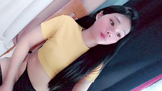 Amomentoflust99 Adlı Modelin Web Kamerası Şovu