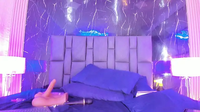 Živý XXX chat BustyGlow