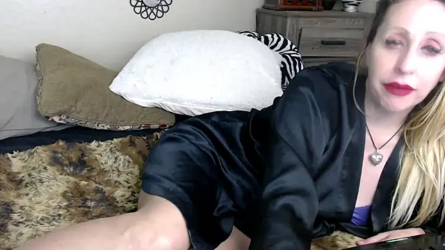 Chat XXX ao vivo de Lourdesnoir@xh