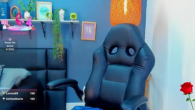 yessila_parker 现场XXX聊天