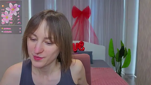 Chat XXX ao vivo de LuluChiiii