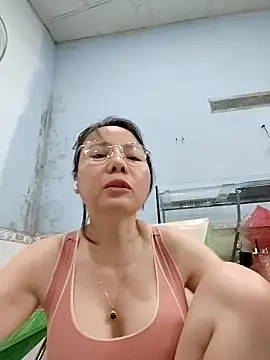 Famrita webkamerás műsora