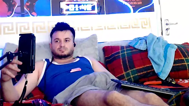 FuckToyBoy69 现场XXX聊天