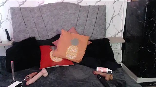 VIOLETTA-HOT live XXX chat