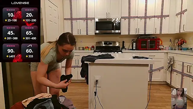 Blondiewithanass live XXX chat