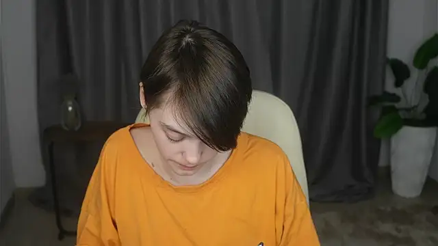 Show modela RemediosBreutzman na web-kameri