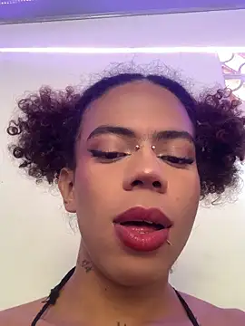 Chat +18 de julietha_sexy ao vivo