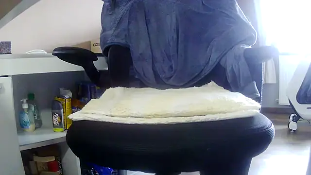 suedel65n Live XXX chat