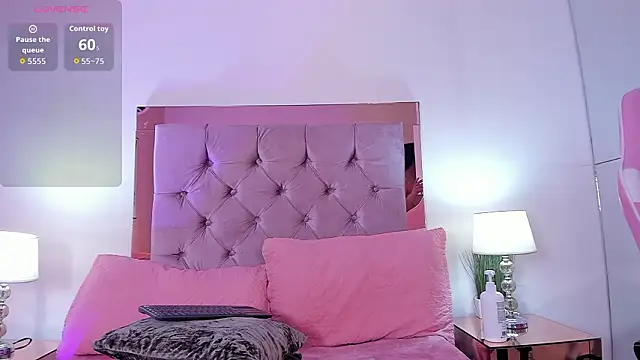 Chatroom XXX en direct de melanie_hills