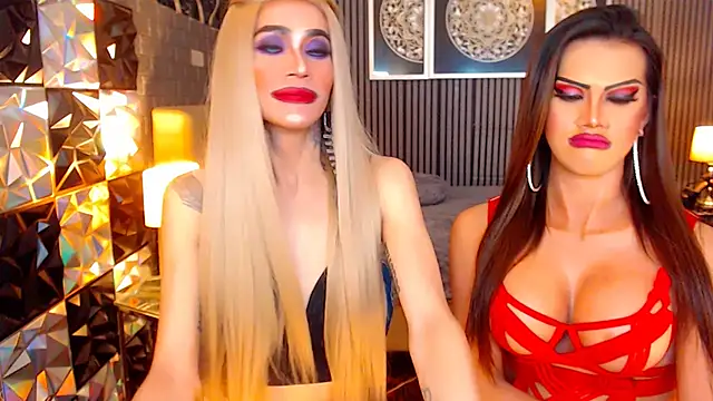 HorseCockDevina: вебкам-шоу