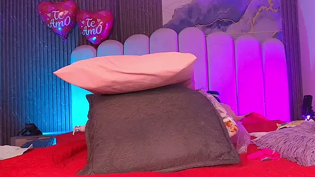 jones_maddy_ লাইভ XXX চ্যাট