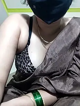 Show de Priyanka_30 na webcam