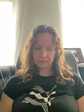 AnnikaRose Chat XXX in diretta