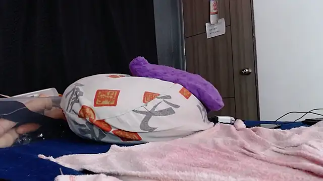 liseth_01hot: онлайн-секс-чат