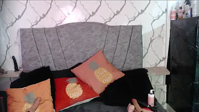 Chat XXX Live VIOLETTA-HOT