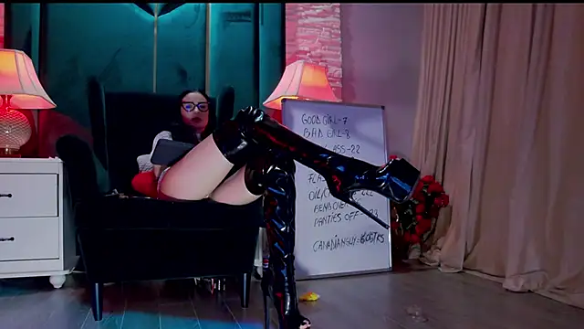 FeetVibe Live XXX Chat