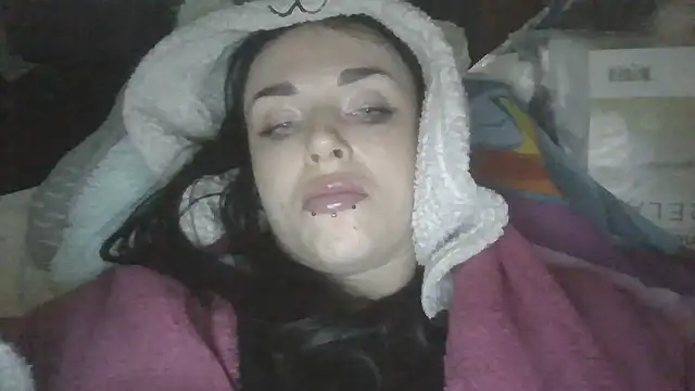 Chatroom XXX en direct de Trinsy_Love