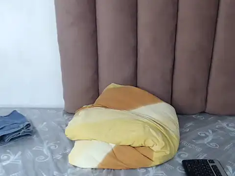 ScorpioBlue_ Adlı Modelin Canlı XXX Sohbeti