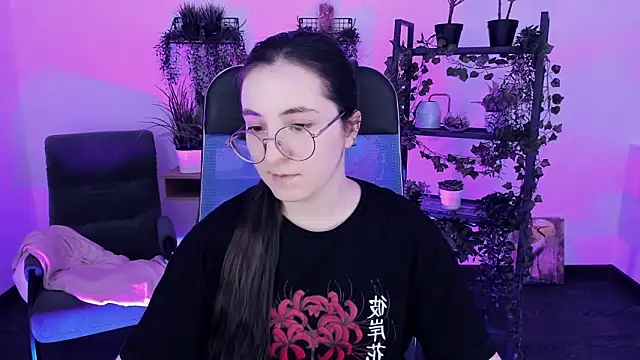 دردشة VirtuallVoyant الجنسية المباشرة