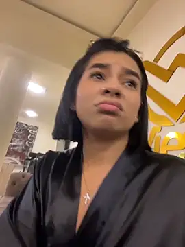 AlyssaRay's Live XXX Chat