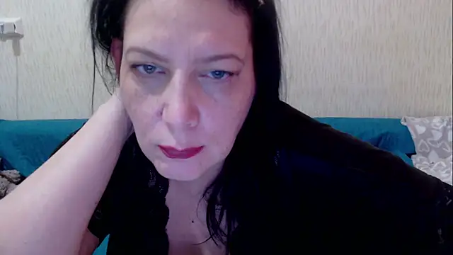 Chat +18 de Mirabelle_Sweet ao vivo