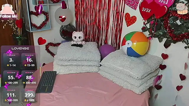 DestinyHills: онлайн-секс-чат