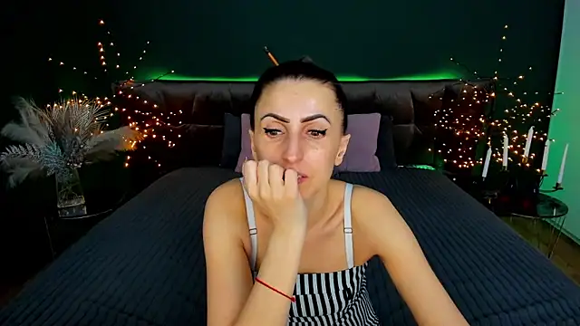 Rebecca_Diamond – Naživo XXX chat