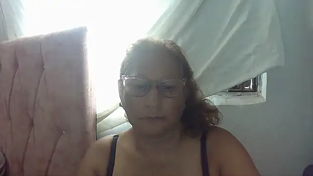 charrysexy1: онлайн-секс-чат