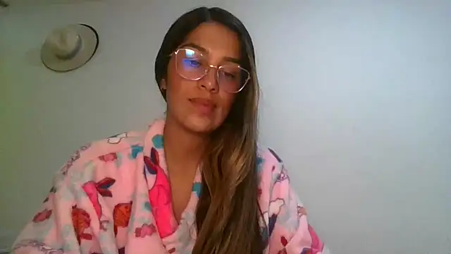 Juanabrunette7 Chat XXX in diretta