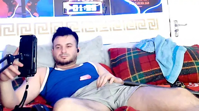 FuckToyBoy69 élő XXX-chatje