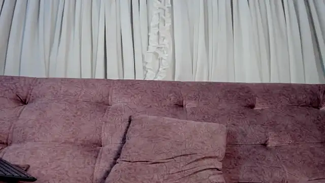 Chat +18 de violet_77711 ao vivo