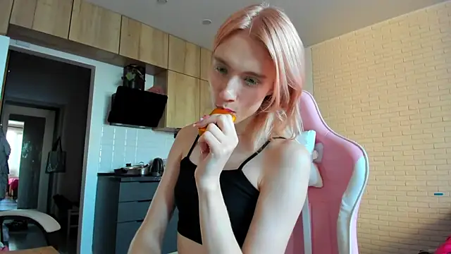 _Alice_Kitty 即時 XXX 聊天