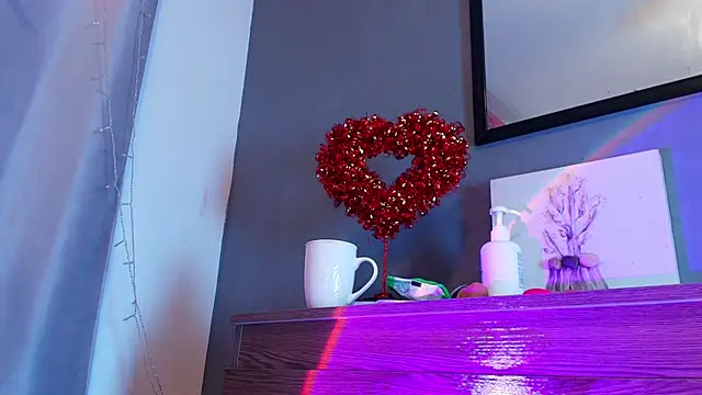 แชท XXX สดของ adara_johnson__