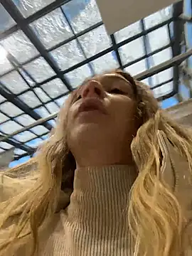 SashaCattn Webbikameraesitys