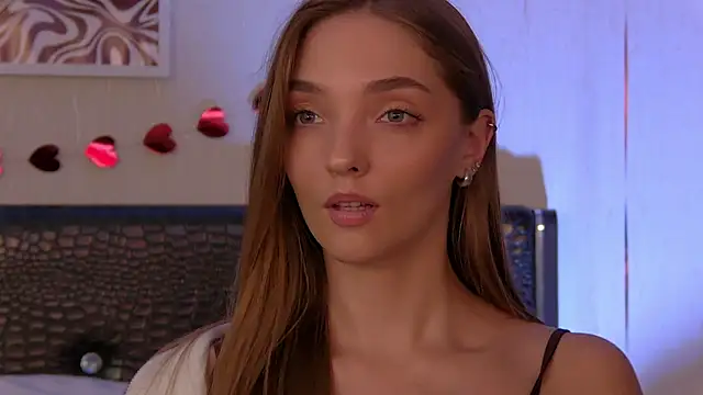 แชท XXX สดของ VirginieCruz