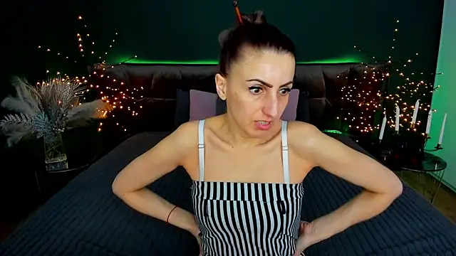 Živý XXX chat Rebecca_Diamond