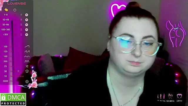 Chat +18 de Alicia_love00 ao vivo