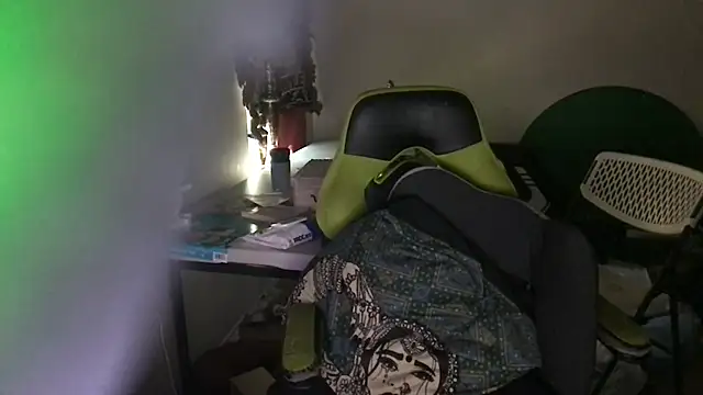 StuntingSpunMarine69 网络视讯表演