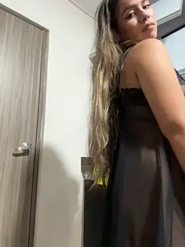 EMILIIA_RICHTER__ live XXX chat