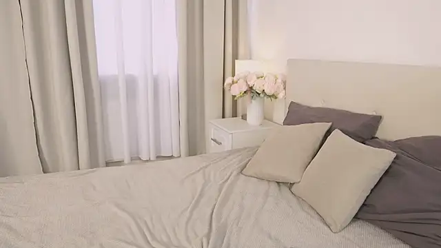 FiaMoor's Live XXX Chat